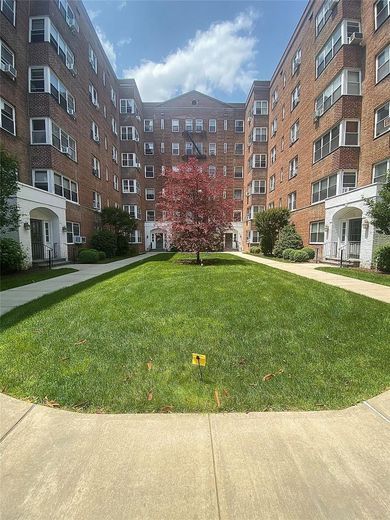 1 Bronxville Road #3S
