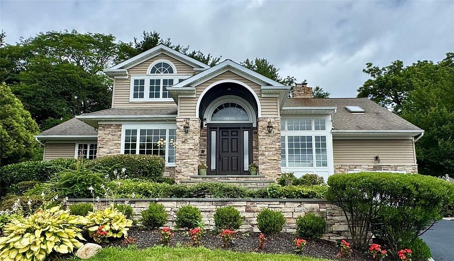 10 Hazelwood Court