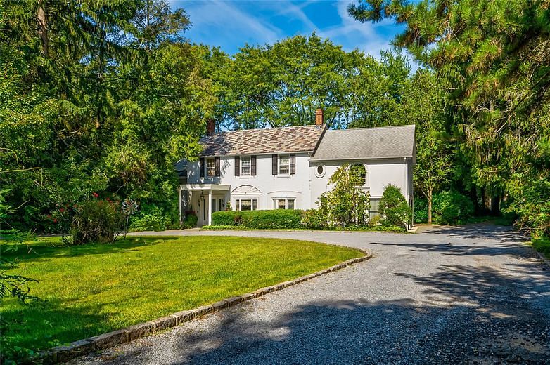 10 Hemlock Court