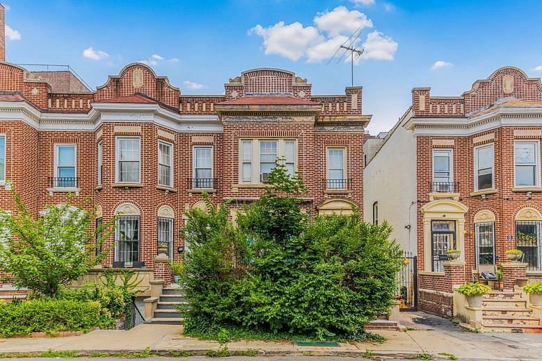 10 Martense Court