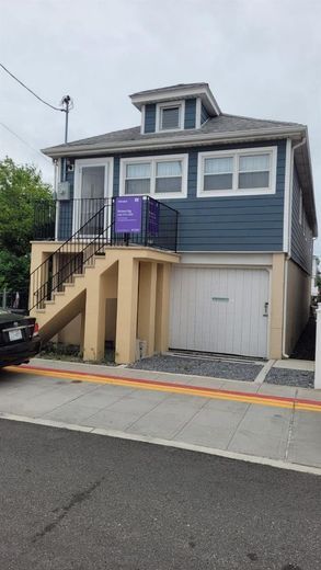 10 W 15th Rd