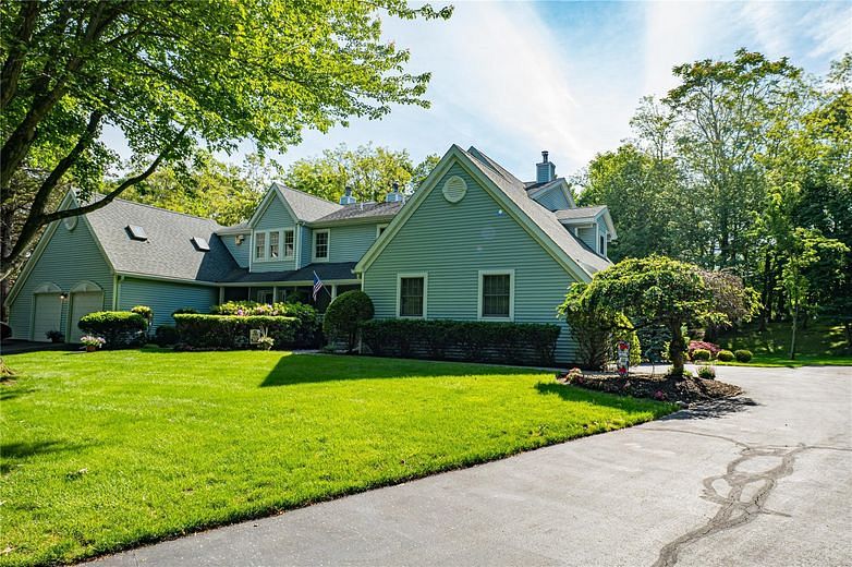 101 Mountain Ridge Drive