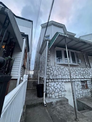 102-10 32nd Avenue