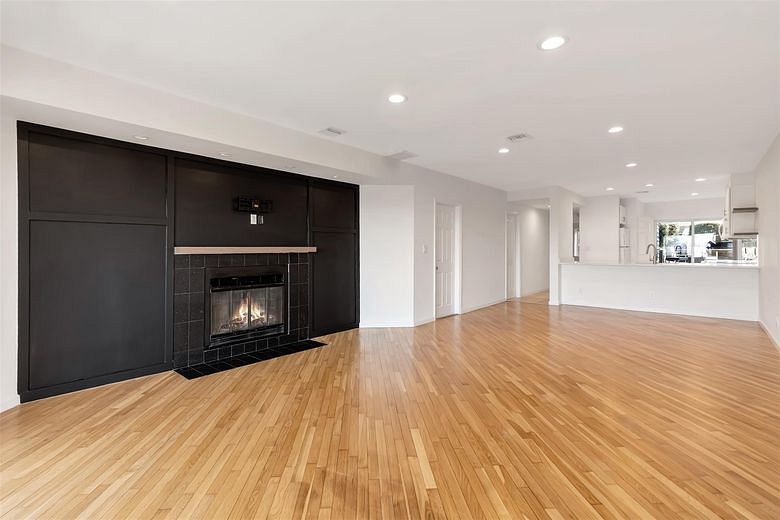 104 Fox Hill Drive