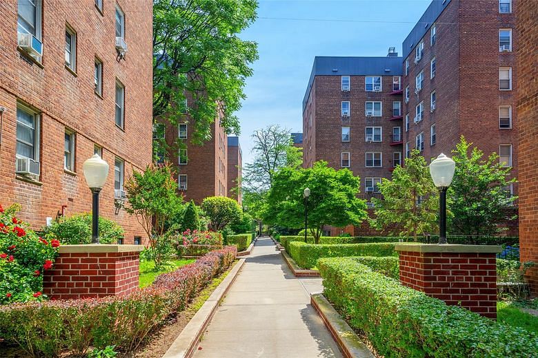 105-25 67th Road #5G