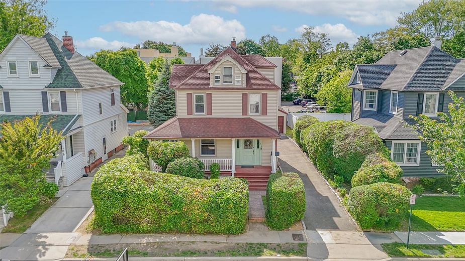108 North Forest Avenue
