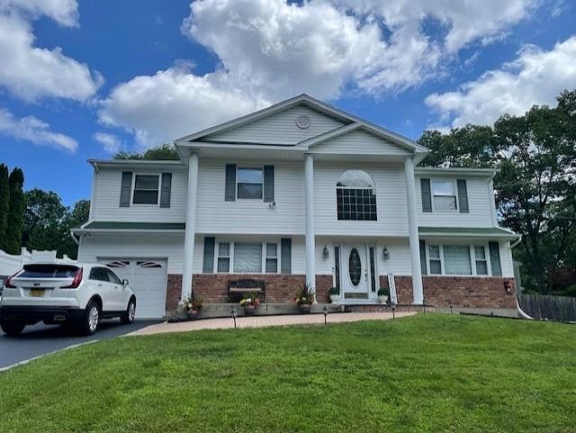 11 Dillmont Drive
