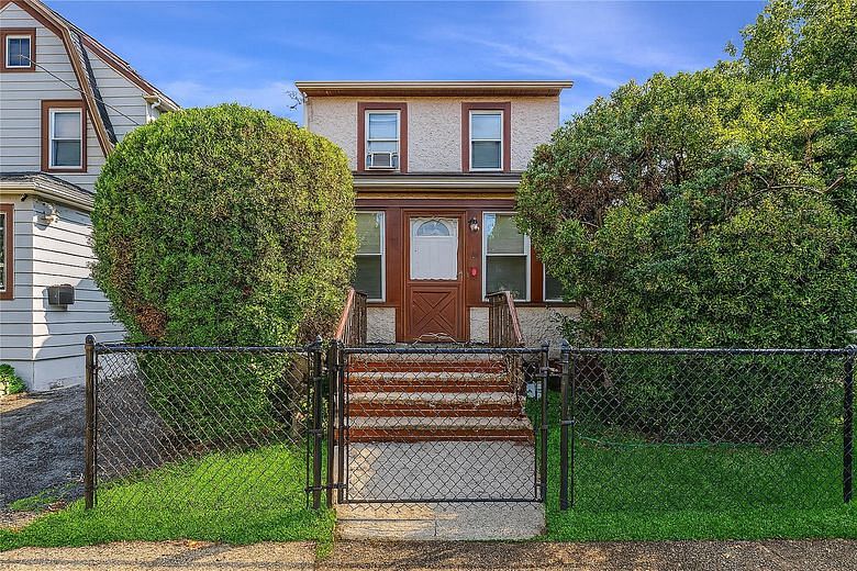 110 Buscher Avenue