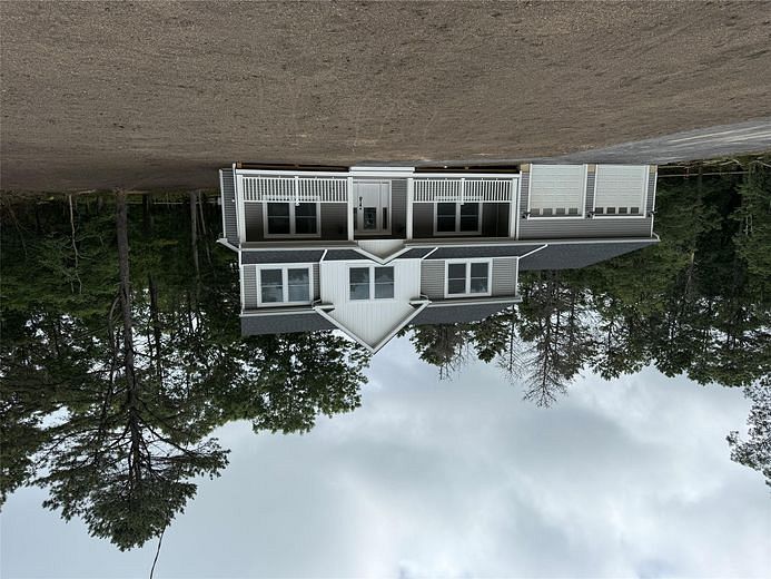 111 Currans