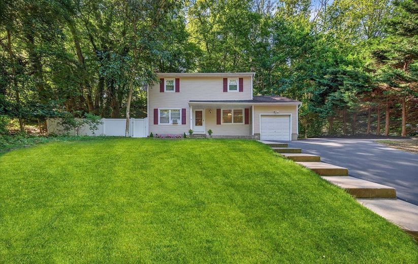 1152 N Country Road