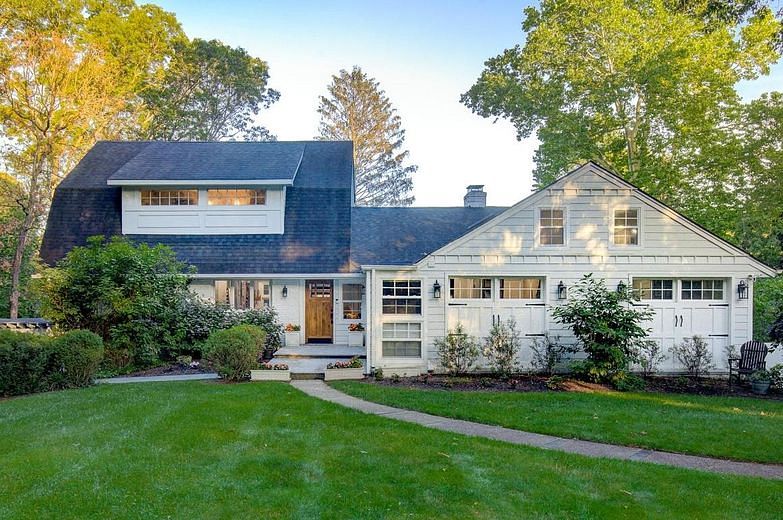 116 Little Neck Road