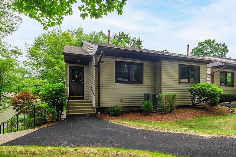 118 Village Road #A