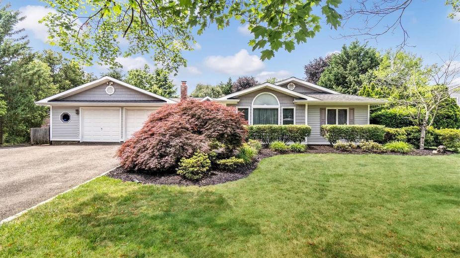 12 Hasting Drive