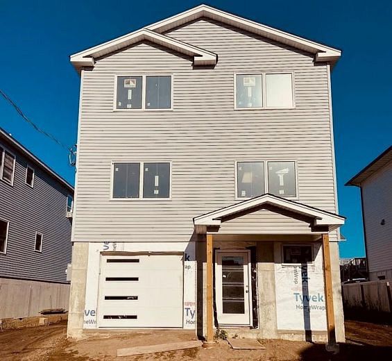 12 Pershing Place