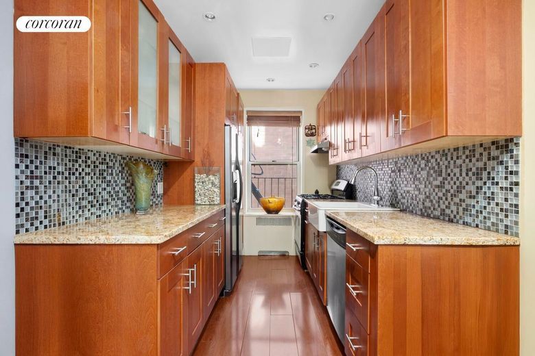 120 Bennett Avenue #1D