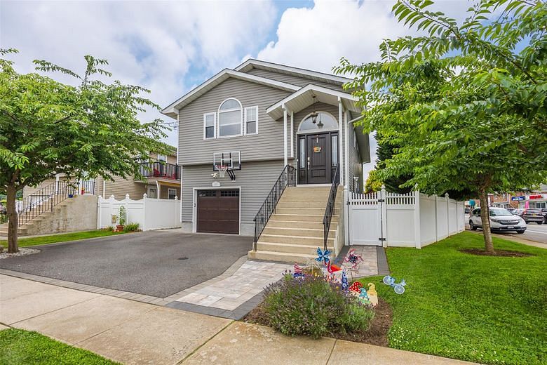 1200 Roger Road
