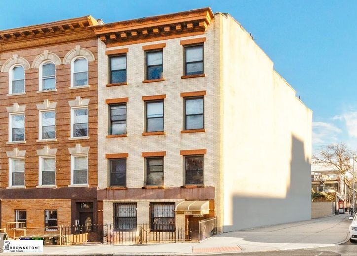 121 President Street