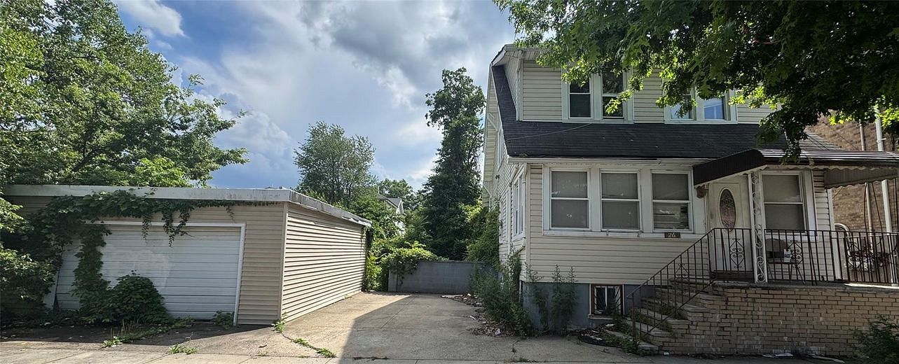 1260 E 223rd Street