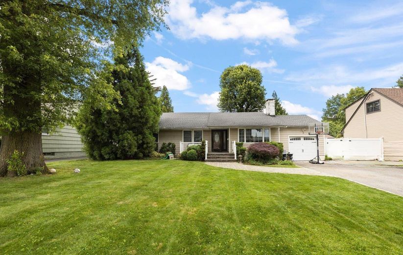 13 Stillman Road