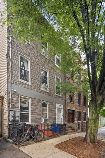 130 Coffey Street