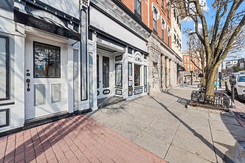 135 Main Street #203