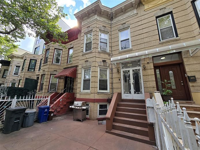 1417 Hancock Street