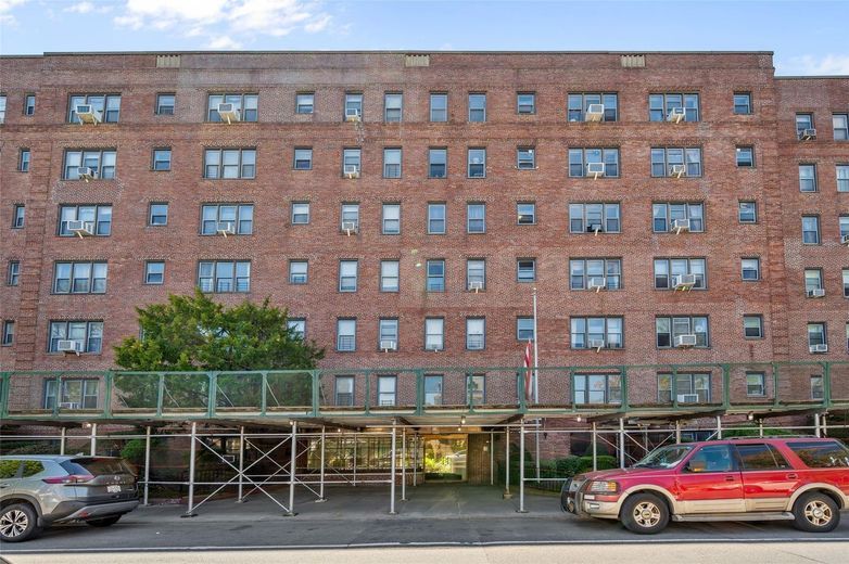 14350 Hoover Avenue #505