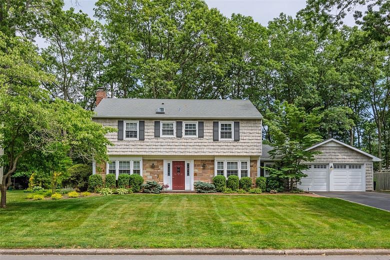 15 Shadetree Lane