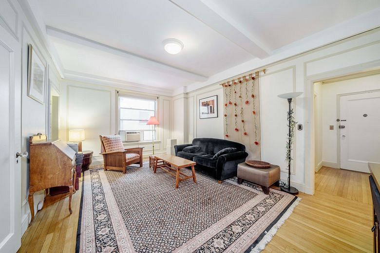 150 East 49th Street #9E
