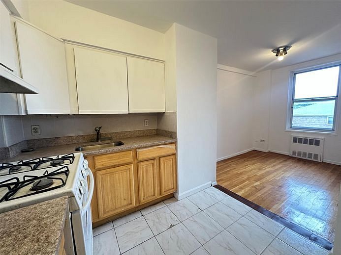 152-72 Melbourne Avenue #2P