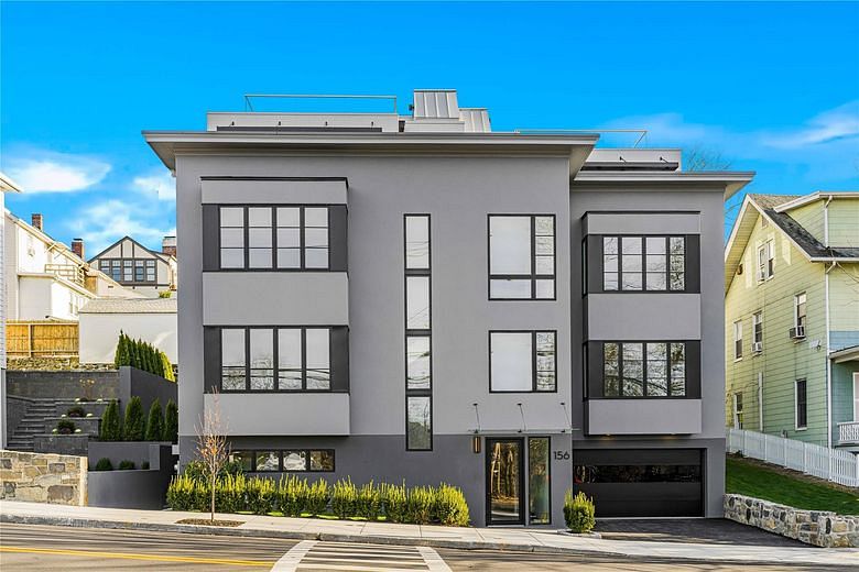 156 Palisade Street #D