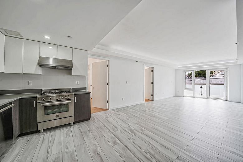 15815 Union Turnpike #2B