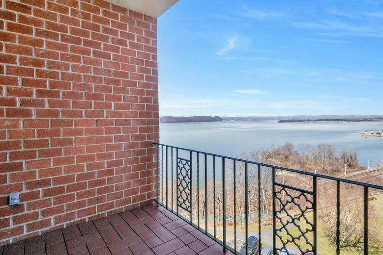 16-1 Rockledge Avenue #7J