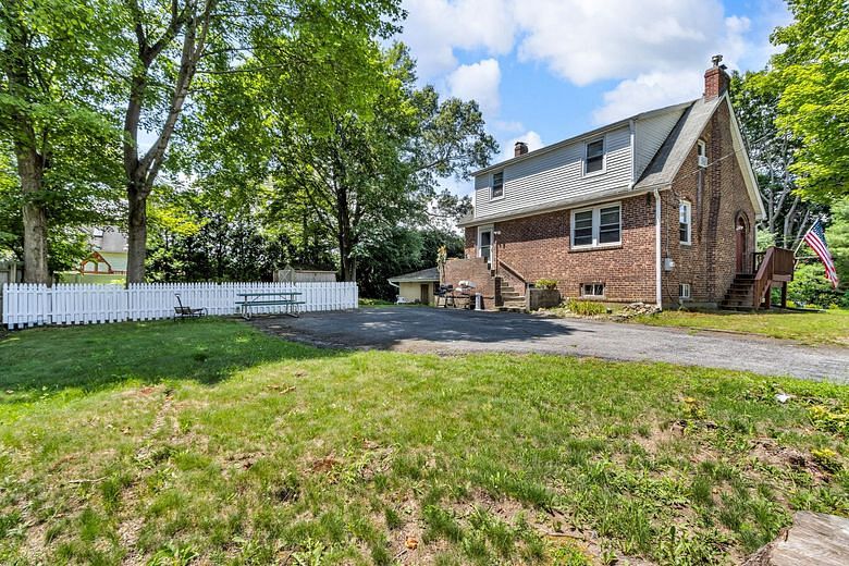 16 Tighe Road