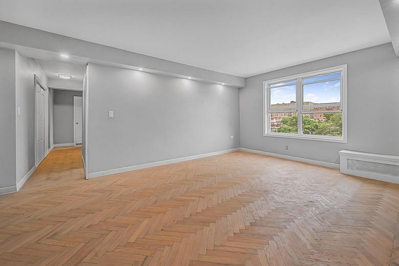 160 72nd Street #758