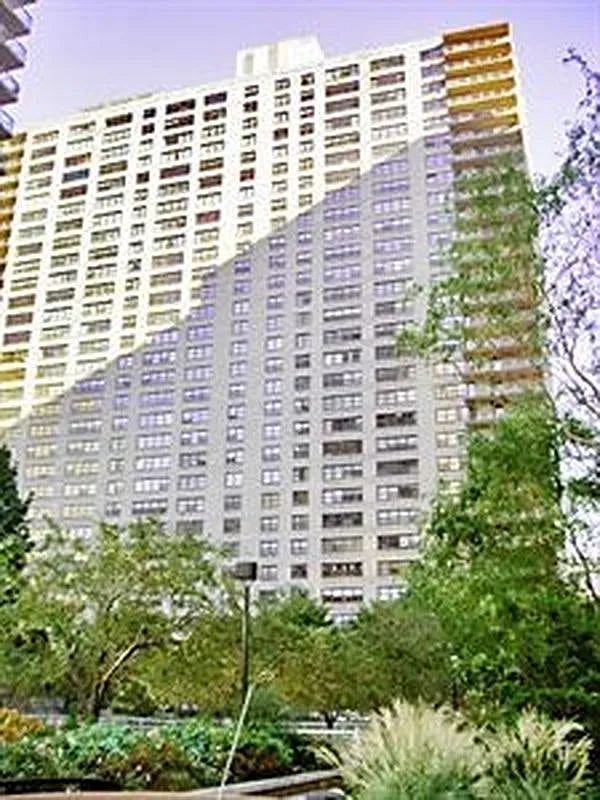 160 West End Avenue #3P