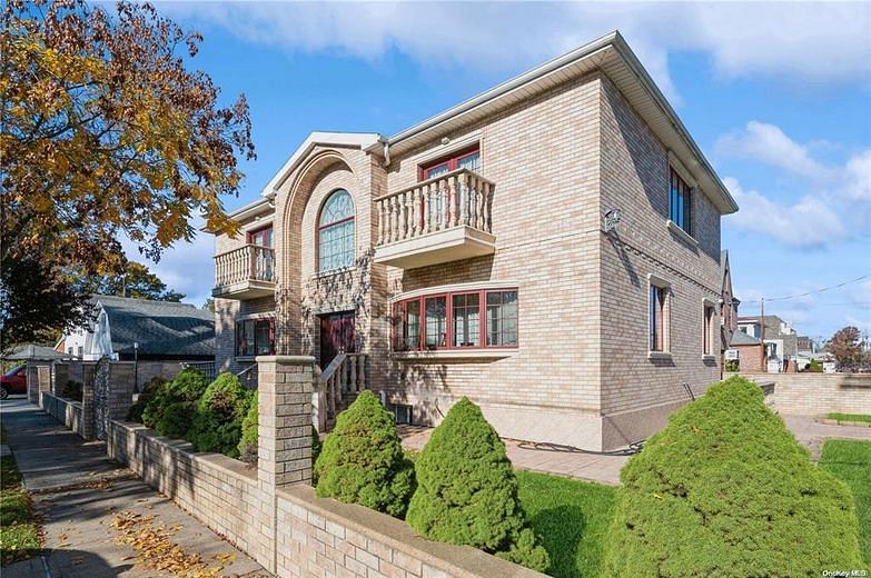 166-21 Goethals Avenue