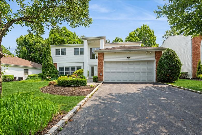 166 Country Club Drive #166