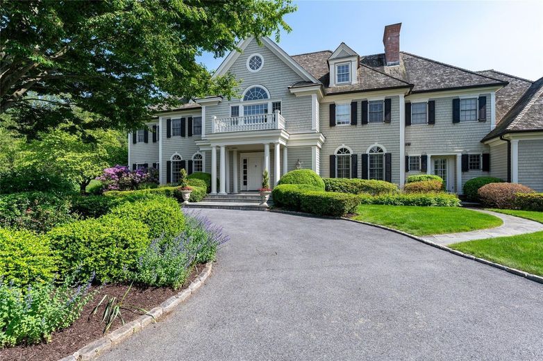 17 Great Hill Farms Road