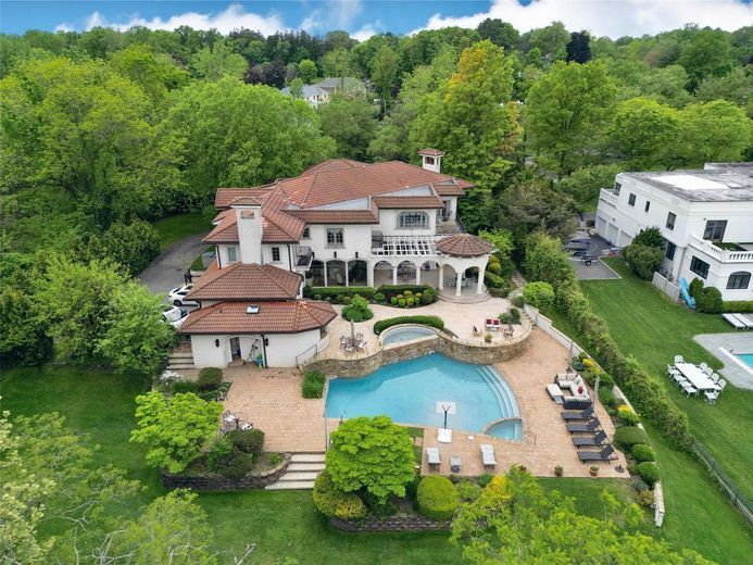 17 Split Rock Drive