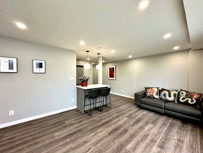 170 Park Row #24E