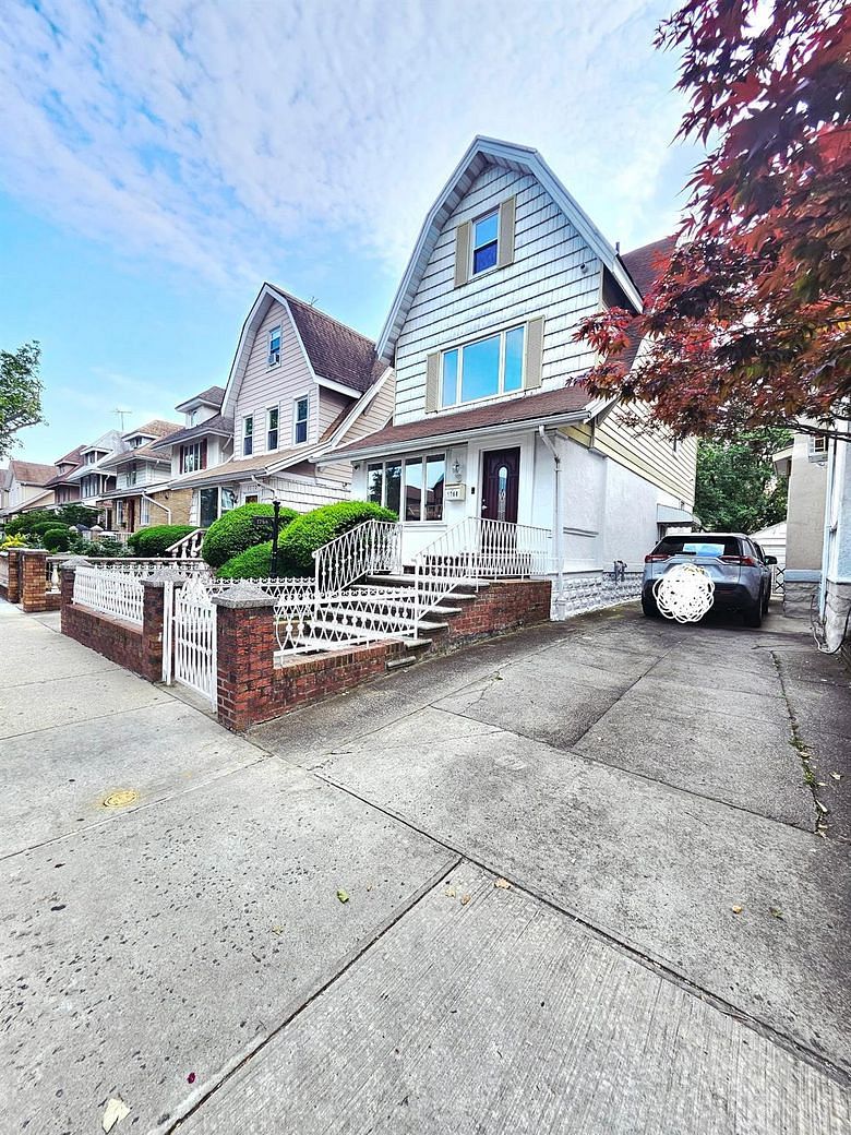1768 W 5th Street