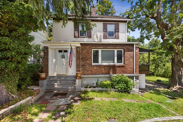 18 English Lane