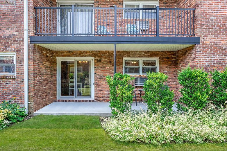 18 Ivy Street #4A