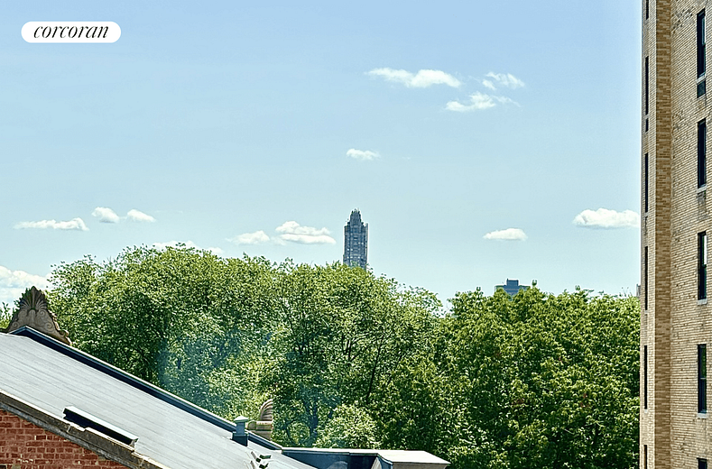 18 West 70th Street #8C