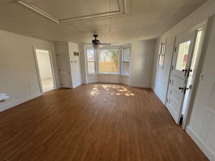 1845 Shipyard Lane