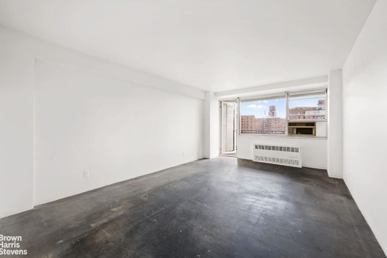 185 Park Row #12E