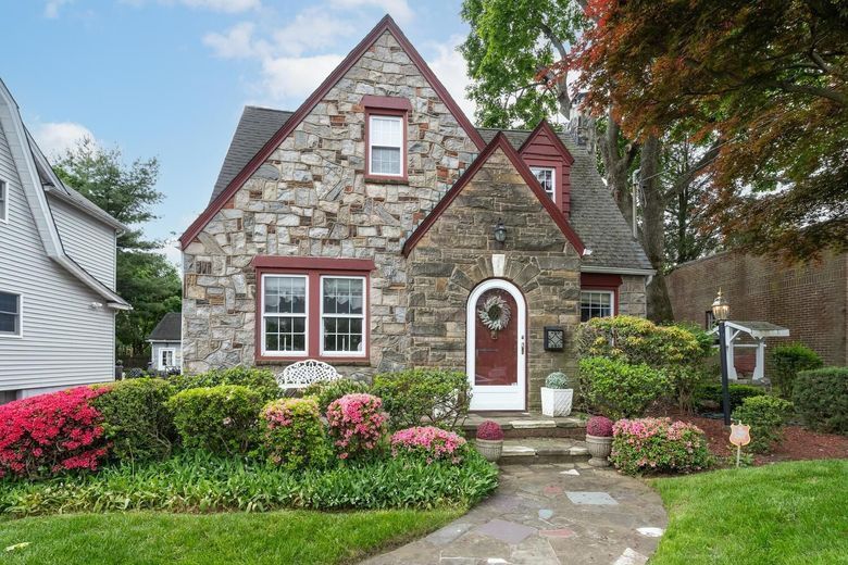 189 Meadowsweet Road