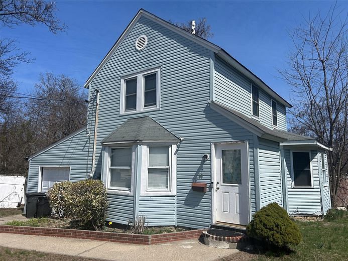 19 Westside Avenue
