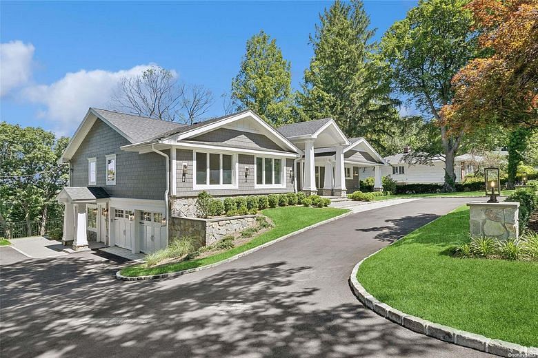 190 Mimosa Drive